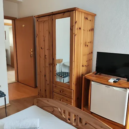 Διαμέρισμα Niko Ποντστράνα