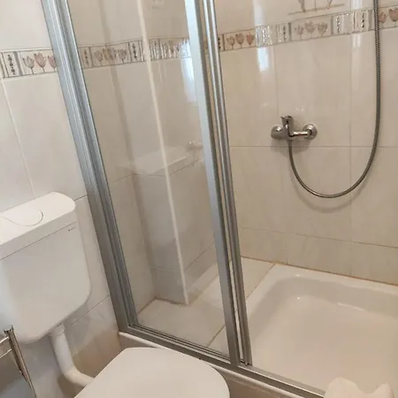 Niko * Ποντστράνα