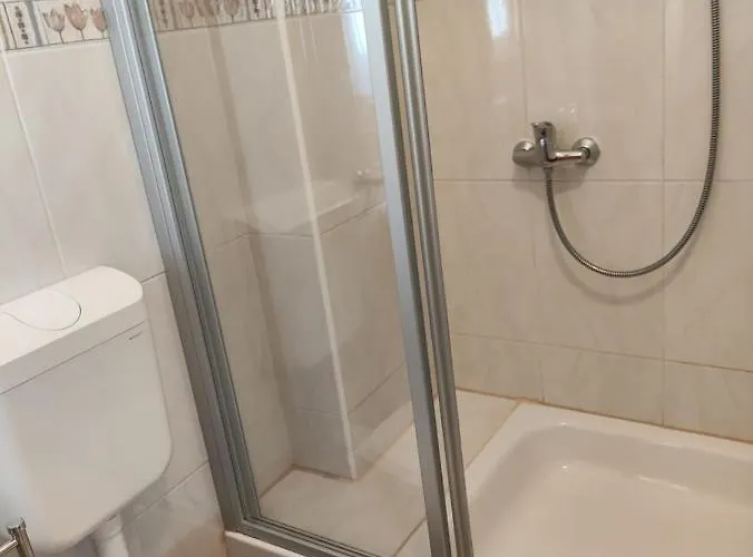 Niko * بودْسْتغانا